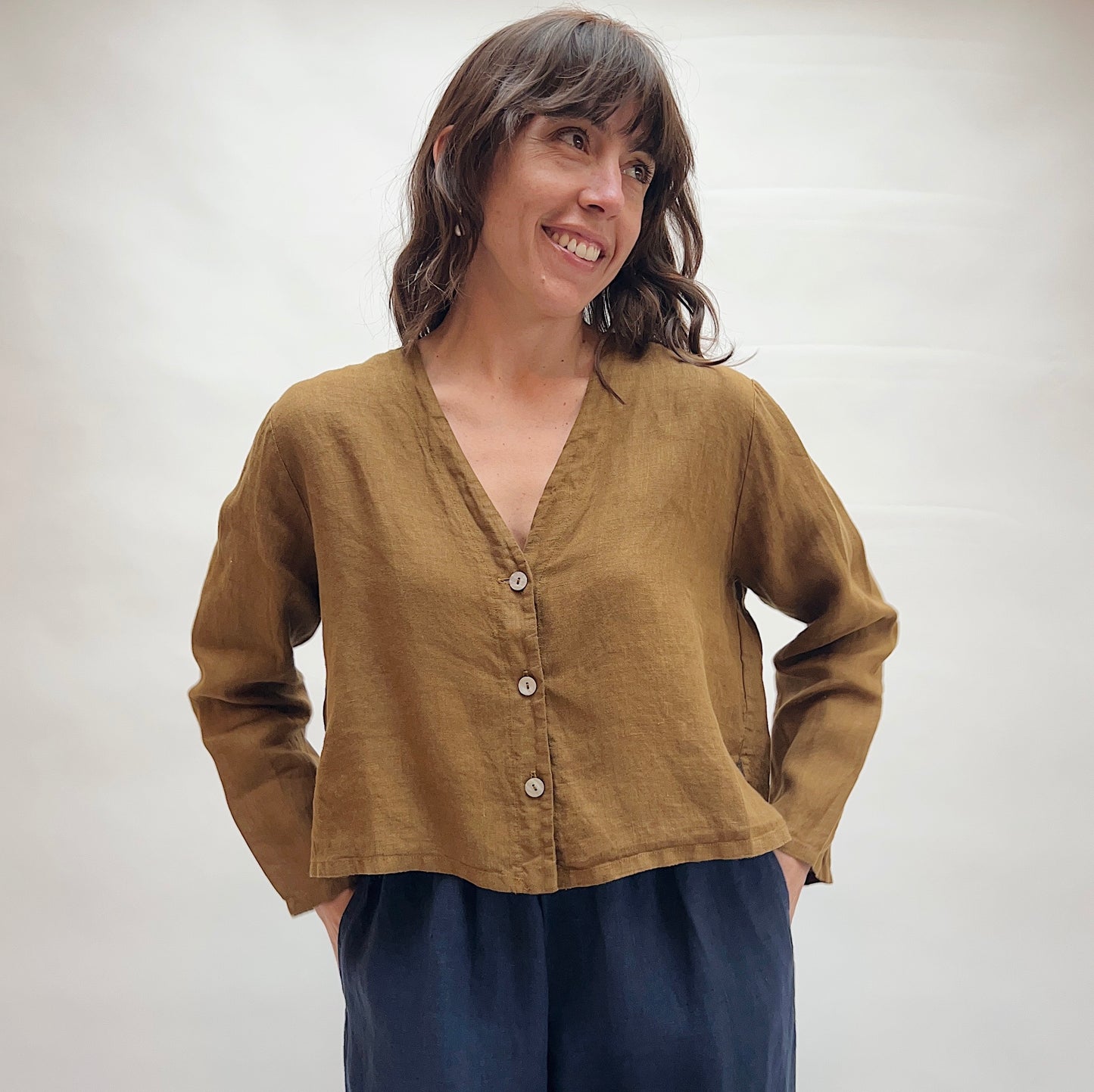 Linen Button Front Crop Cardigan in Quinquina
