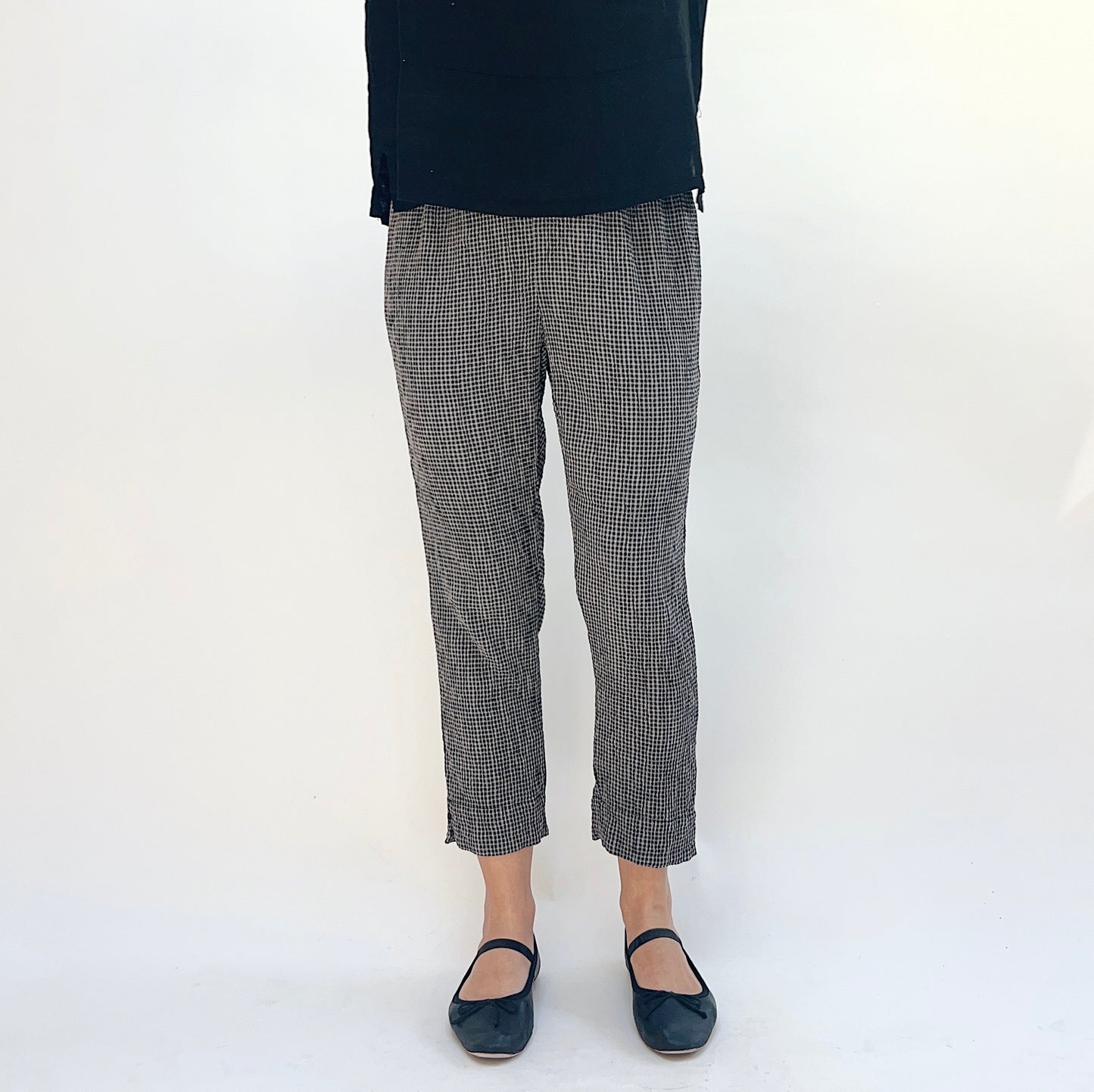 Tapered Crop Pant in Black Crinkle Check