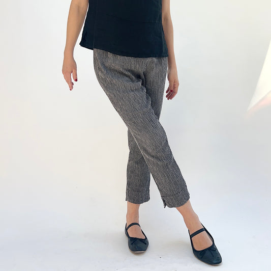 Tapered Crop Pant in Black Crinkle Check