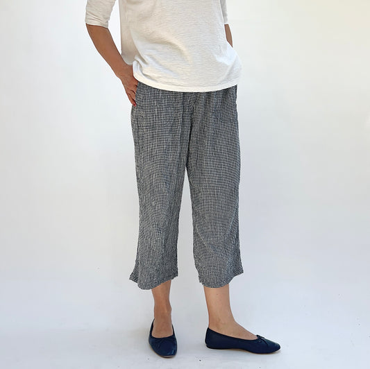 Crinkle Check Easy Crop Pant in Naval
