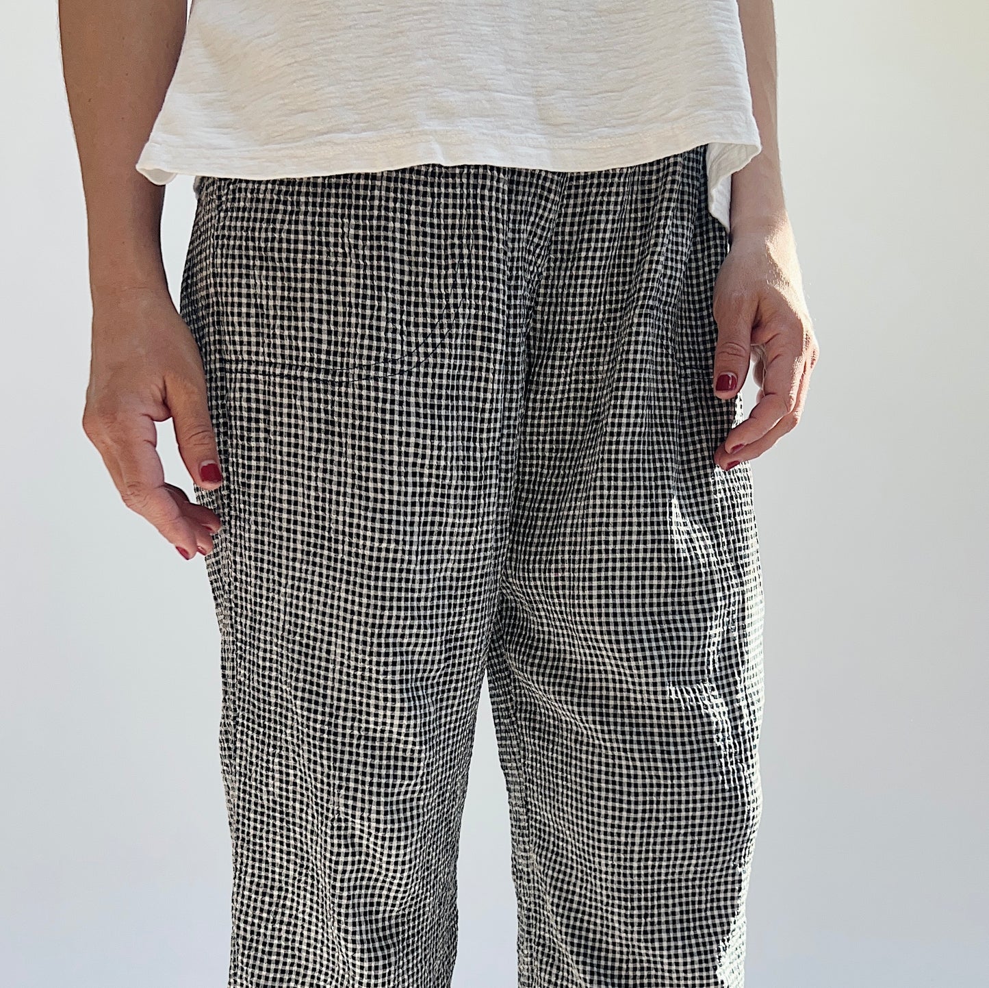 Crinkle Check Easy Crop Pant in Naval