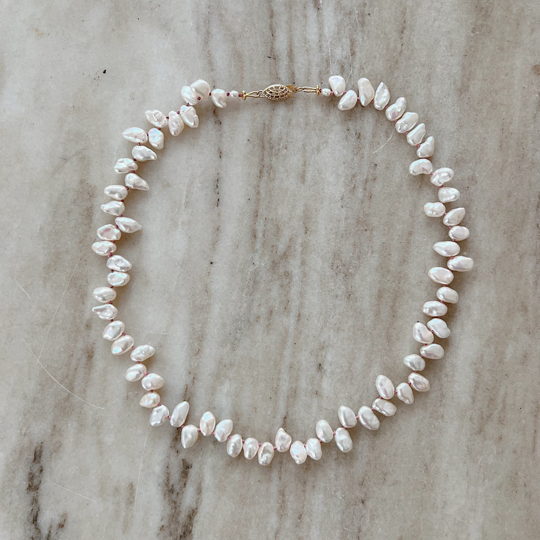 Dotter | Pebble Pearl Necklace