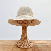 Load image into Gallery viewer, Paper Crochet Hat | Cream
