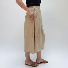 Load image into Gallery viewer, Cut Loose | Hanky Linen Side Pleat Bubble Skirt in Cashew
