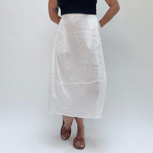 Load image into Gallery viewer, Cut Loose | Hanky Linen Side Pleat Bubble Skirt in White
