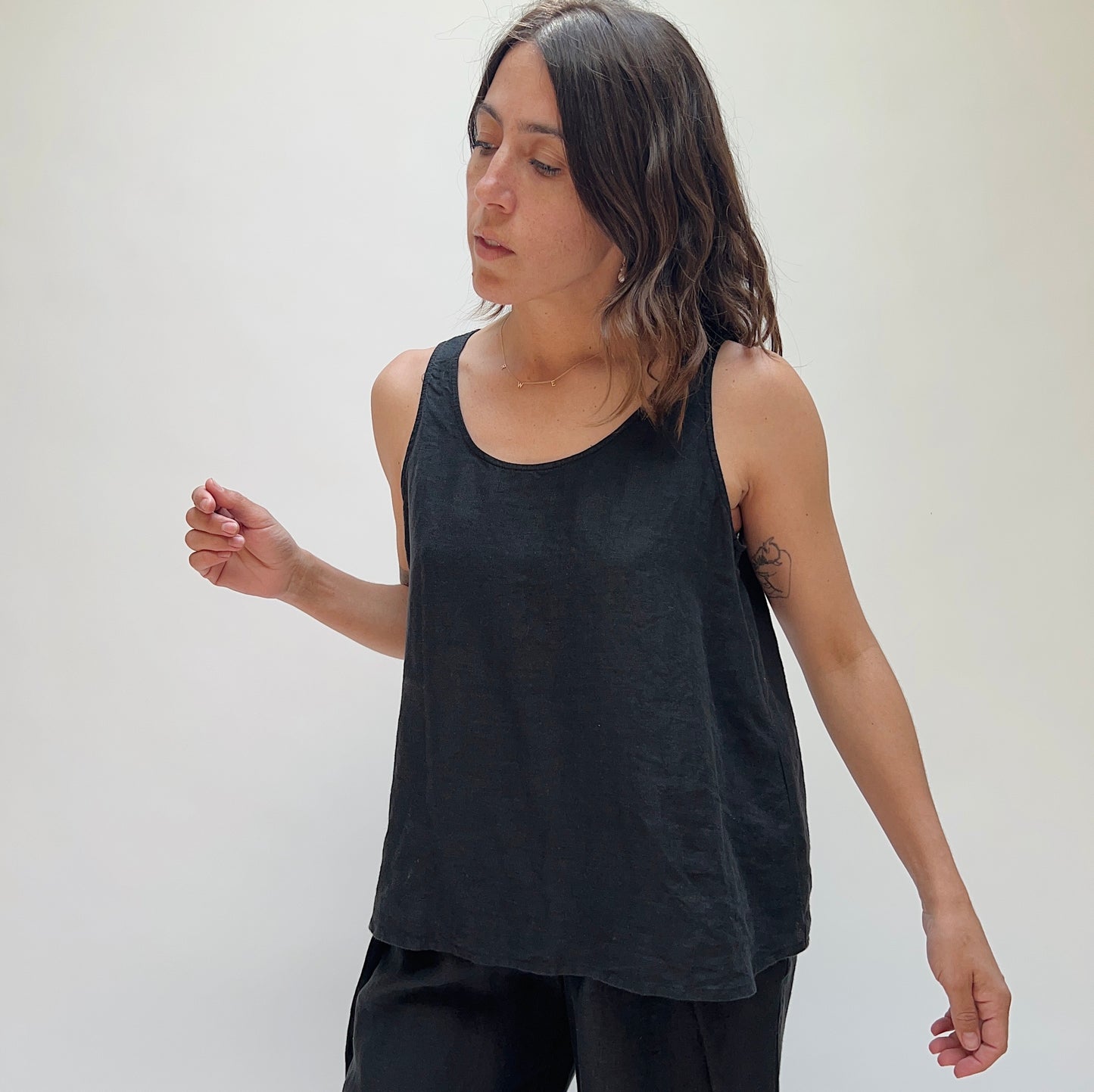 Basic Tank in Black