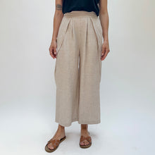 Load image into Gallery viewer, Yuvita | Pleat Pant in Oatmeal
