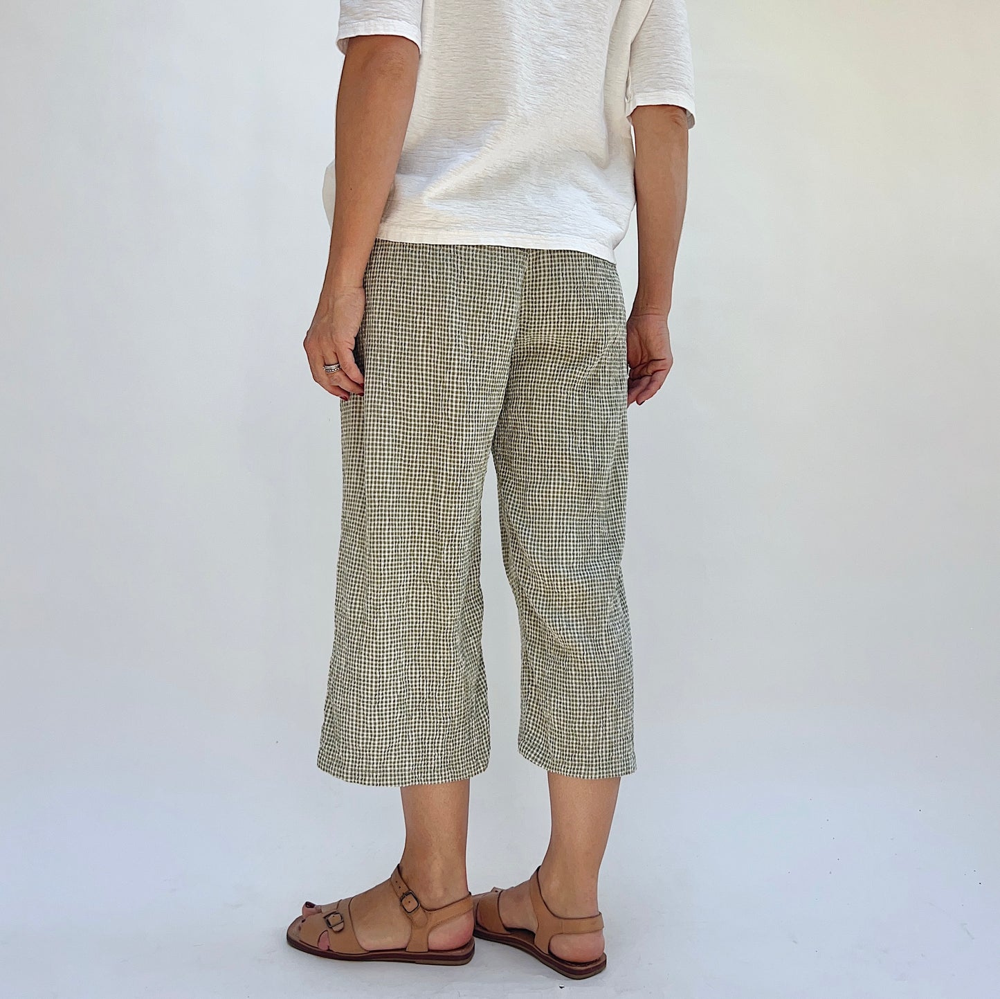 Crinkle Check Easy Crop Pant in Balsam Green