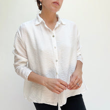 Load image into Gallery viewer, Cut Loose | Parachute Swing Blouse in White
