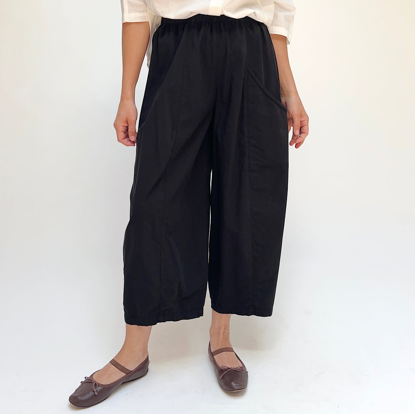 Eleven Stitch | One Pocket Pant in Black