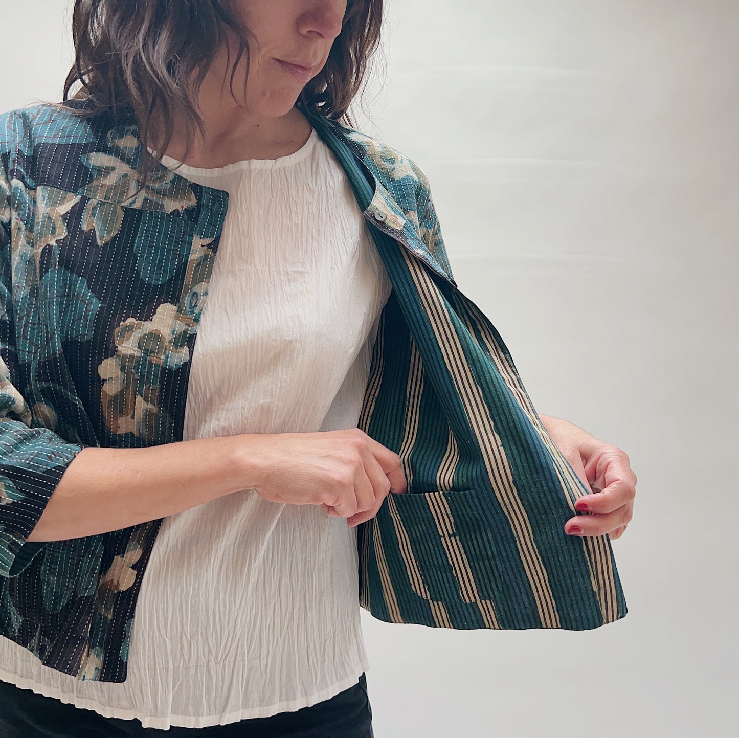 Reversible Anu Jacket in Big Flower Print and Stripes