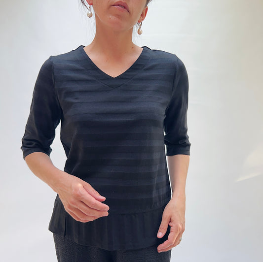 Shadow Stripe Elbow Sleeve Top in Black