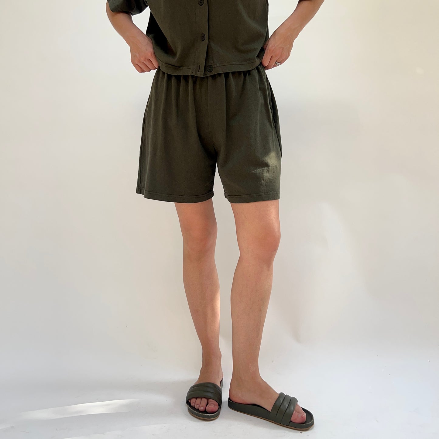 Walk Short in Peppercorn