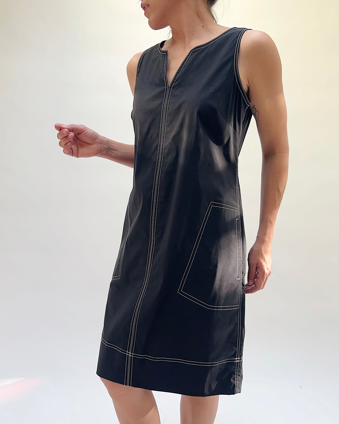 Cool Tech Beacomber Dress in Black