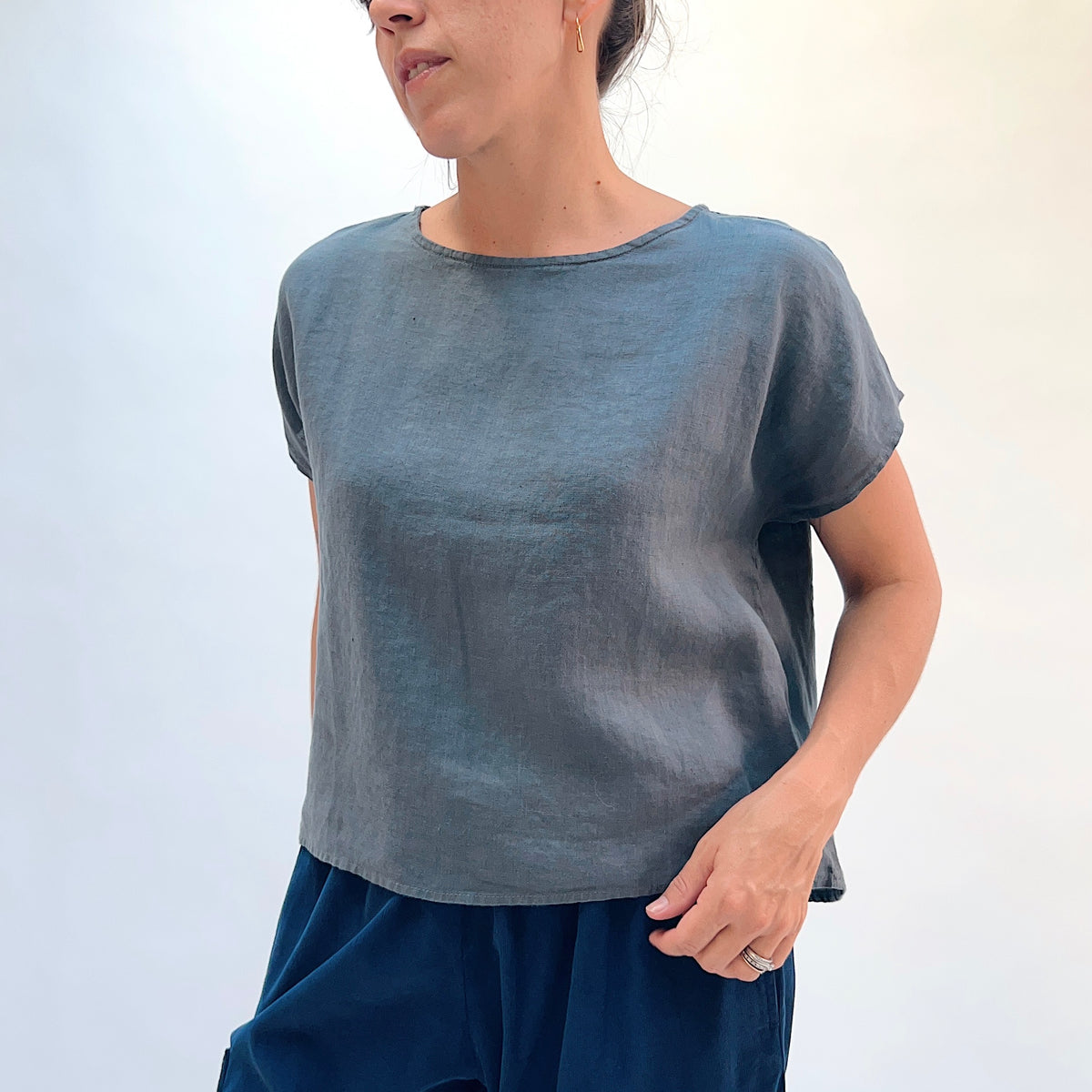Dotter & Sons High Low Linen Tee in Pewter, front view showing the boatneck and relaxed short-sleeve silhouette in pewter linen

