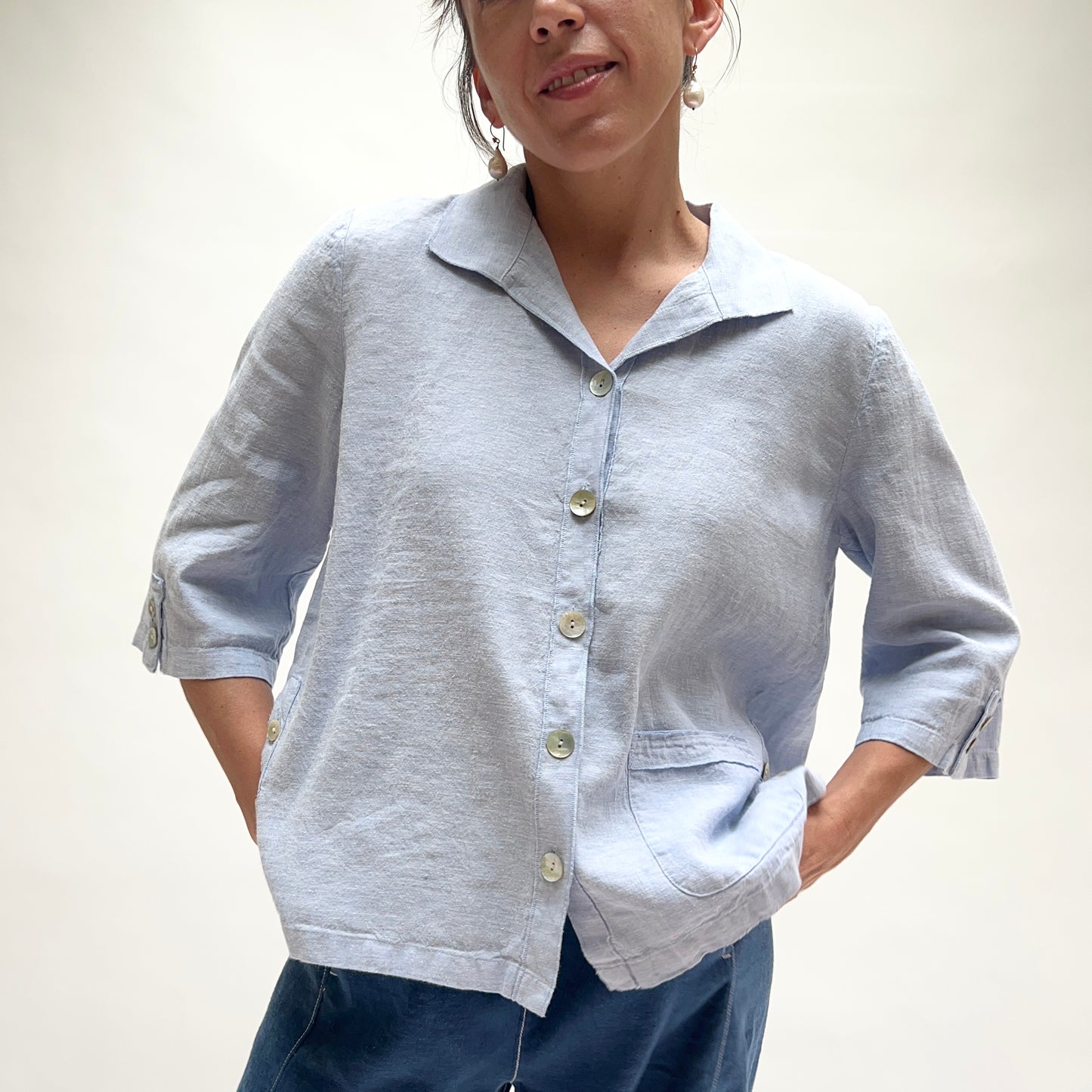 Linen Camp Shirt in Cornflower