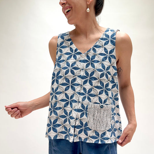 Crinkle Crepe Floral Pleat Tank in Marine