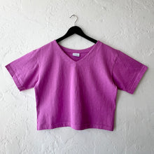 Load image into Gallery viewer, Pacific Cotton | Crop V-Neck in Peony
