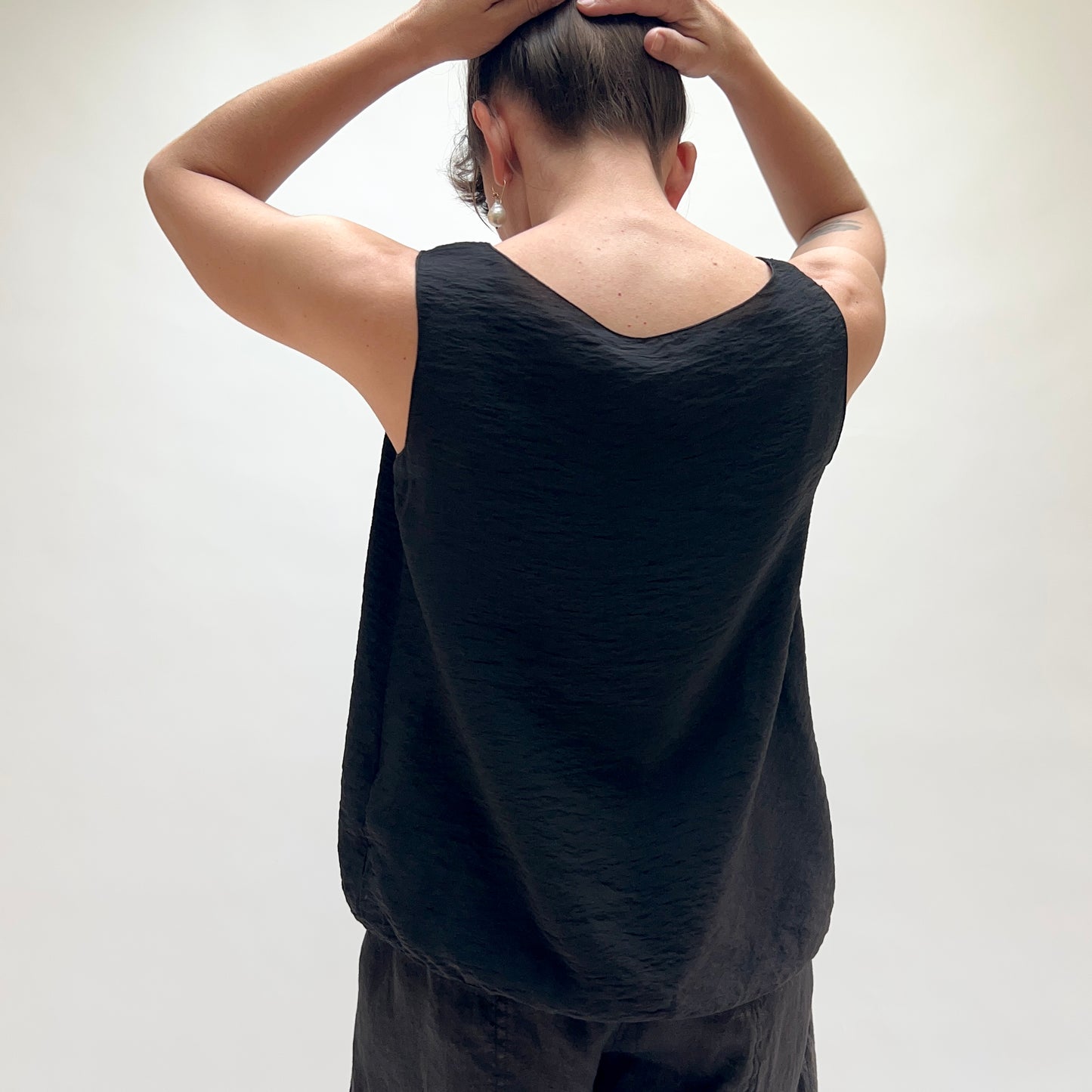 Airy Layering Tank in Black