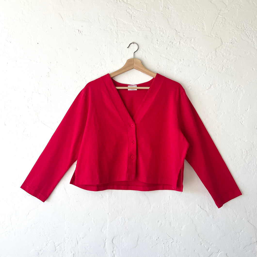 Pacific Cotton | Long Sleeve Button Front Crop V-Neck in Kirsch