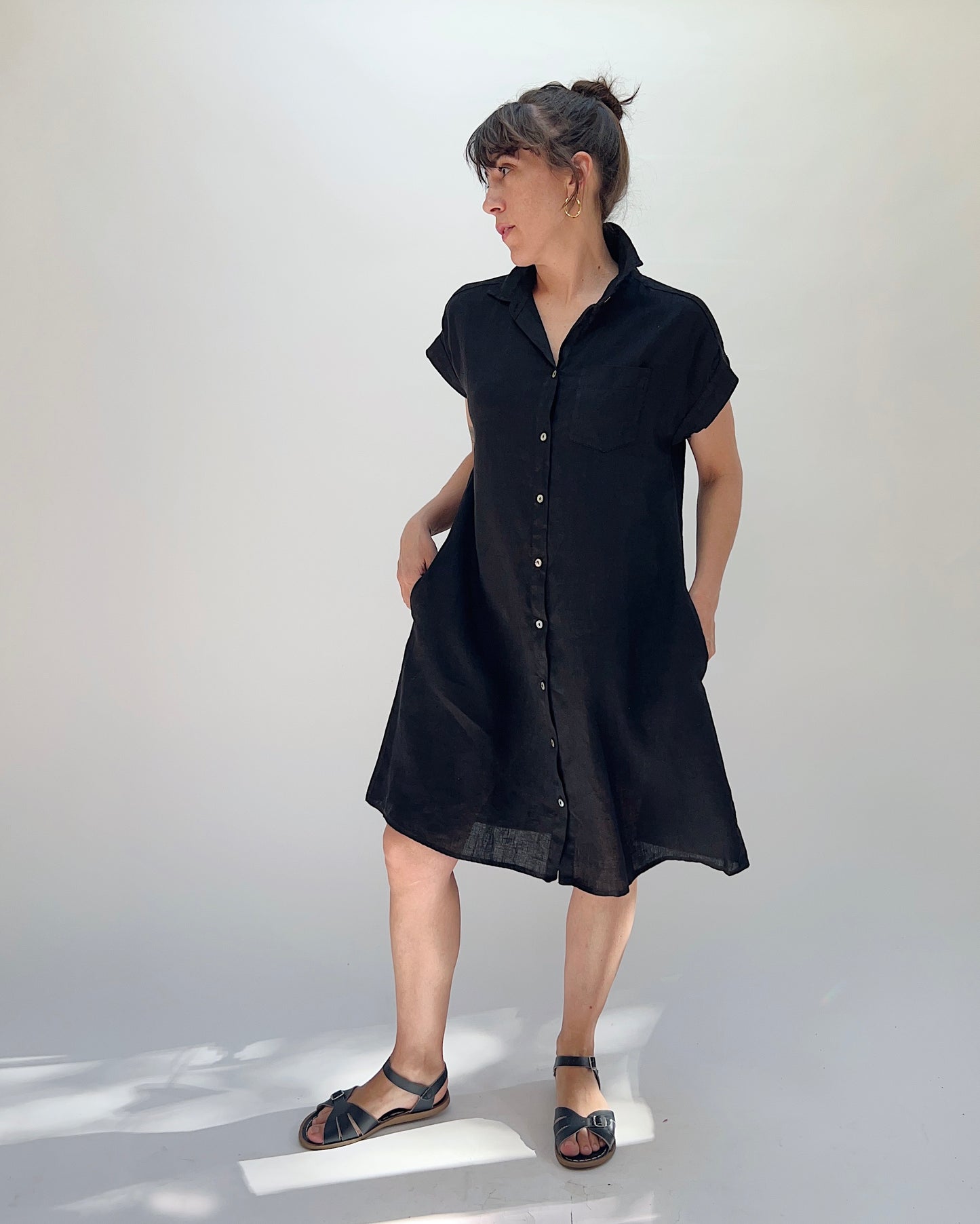 Hanky Linen Cap Sleeve Shirt Dress in Black