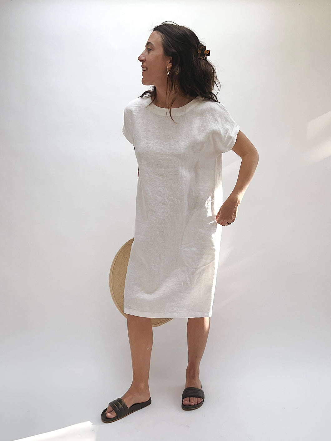 Cut Loose | Linen Drop Shoulder Shift Dress in Laundered