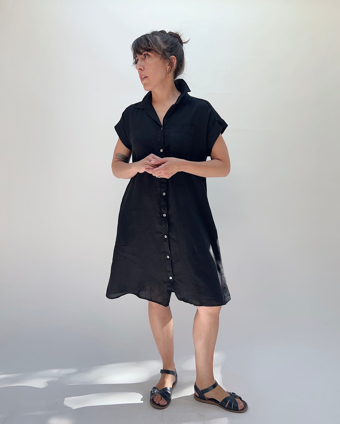 Hanky Linen Cap Sleeve Shirt Dress in Black