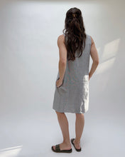 Load image into Gallery viewer, Cut Loose | Cross Hatch Linen Split Neck Shift Dress in Grey
