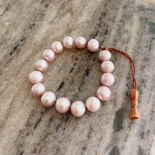 Load image into Gallery viewer, Lena Skadegard | Blush Moon Pearl Bracelet
