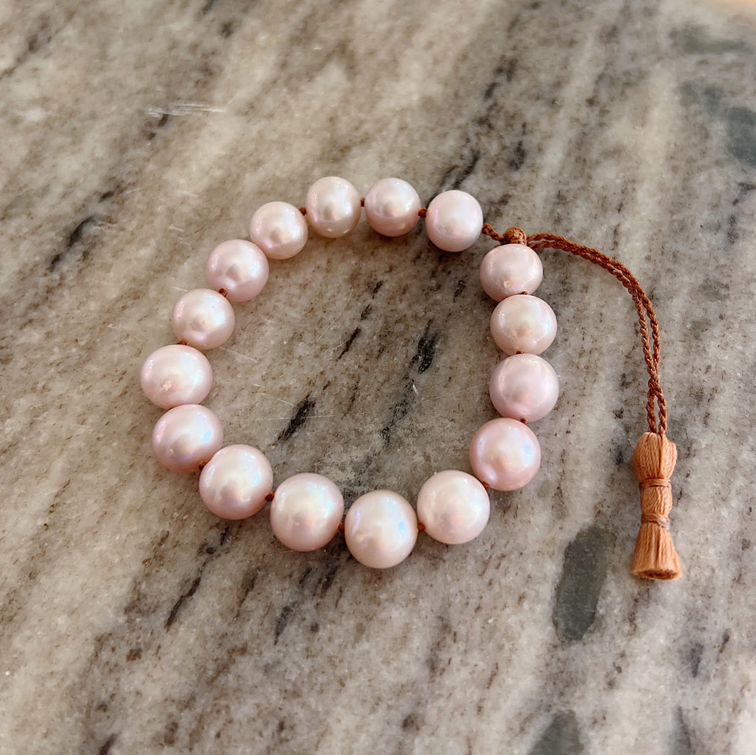 Lena Skadegard | Blush Moon Pearl Bracelet