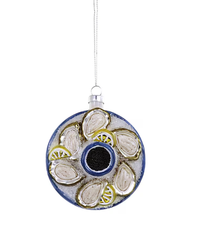 Plated Oysters with Caviar Ornament