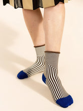 Load image into Gallery viewer, Hansel From Basel | Corbusier Crew in Brown
