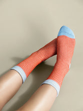 Load image into Gallery viewer, Hansel From Basel | Umbrella Crew in Persimmon
