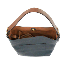 Load image into Gallery viewer, Bucket Tote in Dark Chambray

