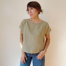 Load image into Gallery viewer, Dotter | Linen Tee in Seaweed
