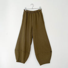 Load image into Gallery viewer, Bryn Walker | Oliver Fleece Pant in Olive
