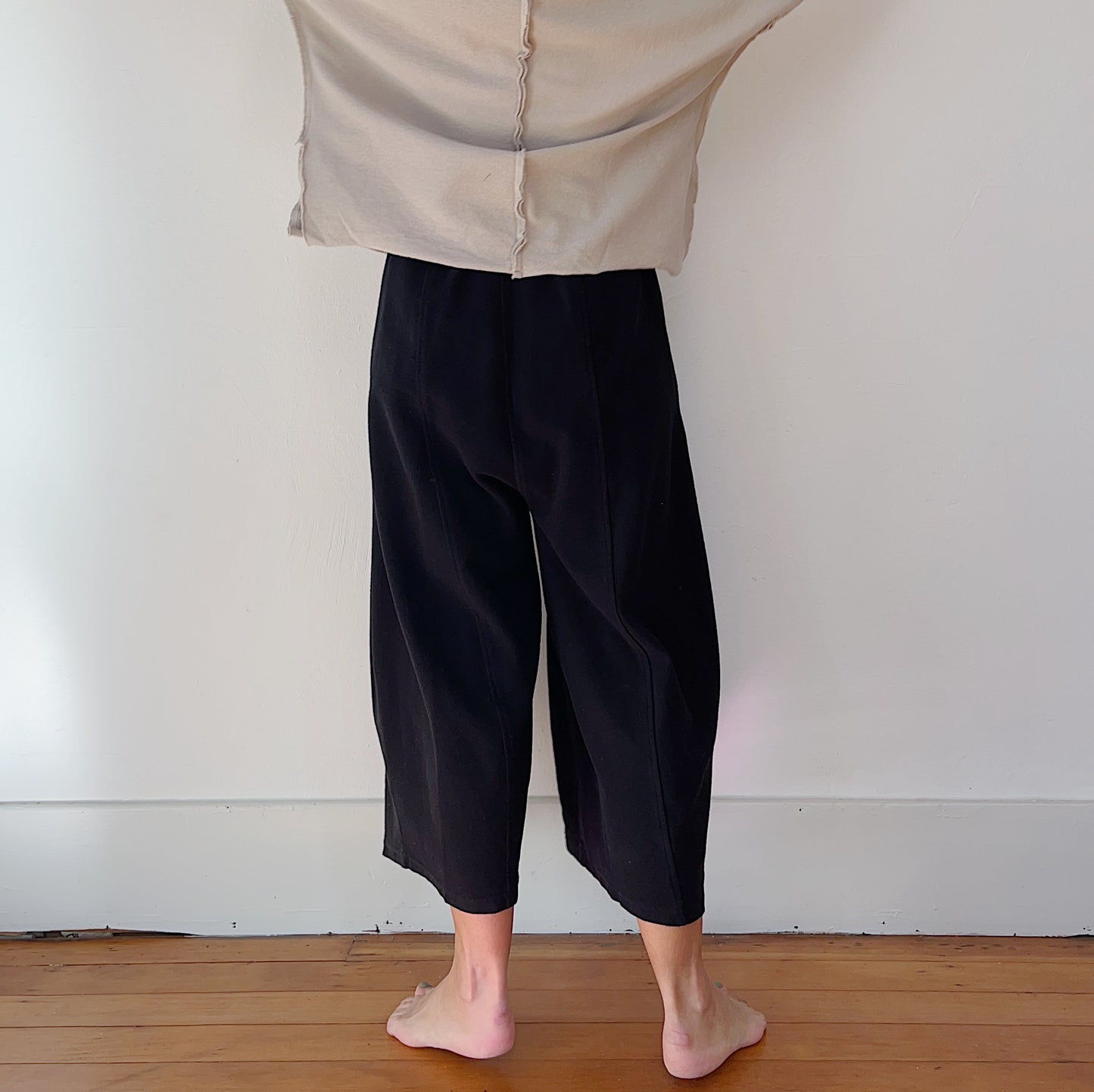 Front Seam Pant in Black
