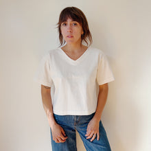 Load image into Gallery viewer, Pacific Cotton | Crop V-Neck in Cream
