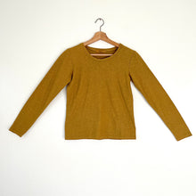Load image into Gallery viewer, Cut Loose | Long Sleeve Linen Jersey Bias Top in Urchin
