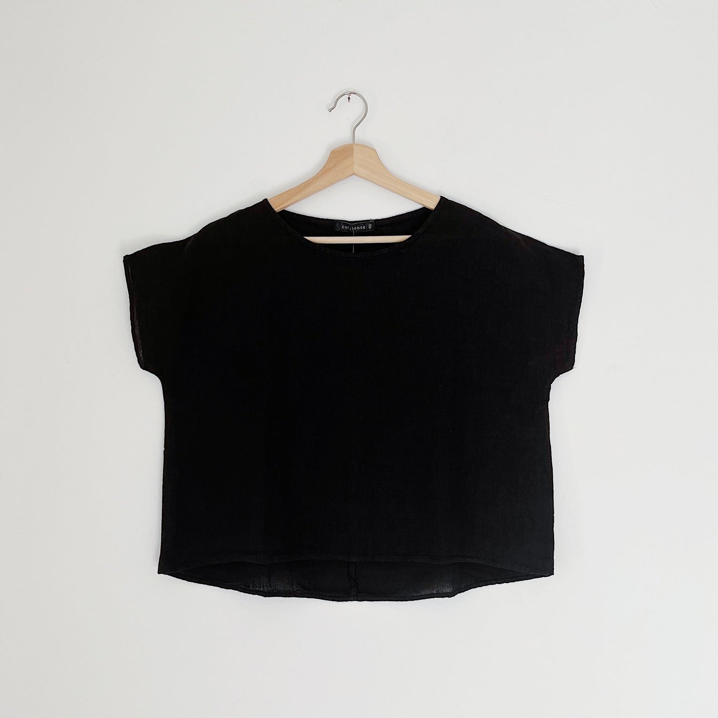 High Low Linen Tee in Black