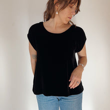 Load image into Gallery viewer, Cut Loose | Reversible Velvet Button-Down in Black
