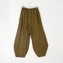 Load image into Gallery viewer, Bryn Walker | Oliver Fleece Pant in Olive
