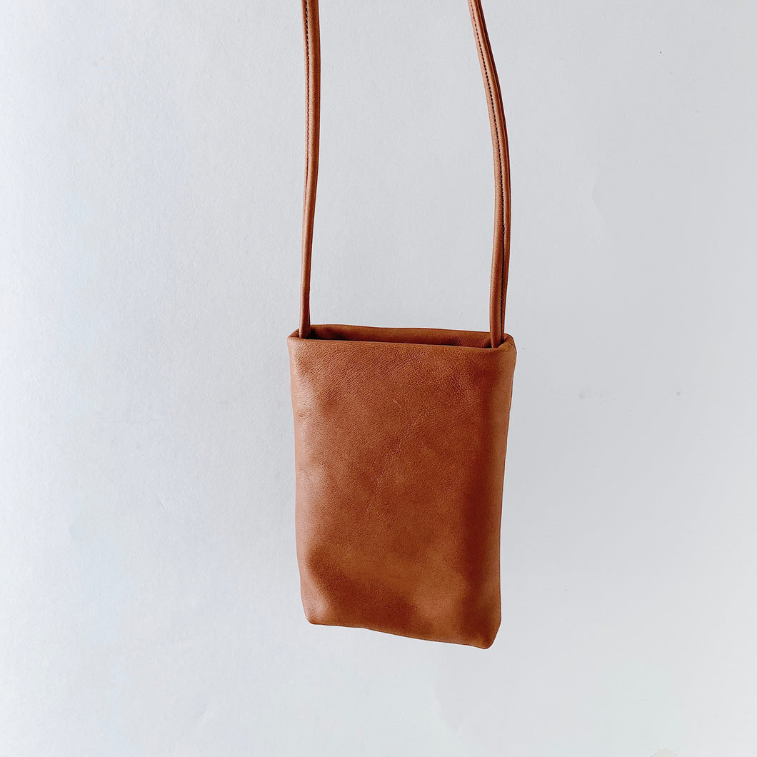Sven | Small Leather Bag in Cognac