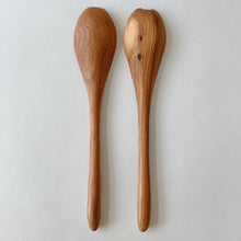 Load image into Gallery viewer, Notched Spoon Olivewood Salad Servers
