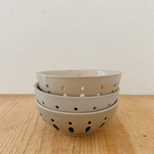 Load image into Gallery viewer, Ceramic Berry Bowls
