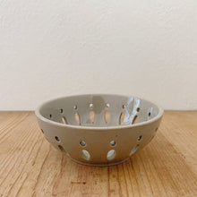 Load image into Gallery viewer, Ceramic Berry Bowls
