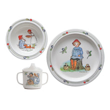 Load image into Gallery viewer, Elsa Beskow &quot;Peter In Blueberry Land&quot; Three Piece Tableware Set
