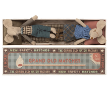 Load image into Gallery viewer, Maileg | Grandma and Grandpa Mice
